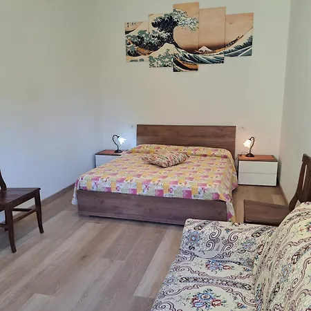 Lilli Elena Apartman