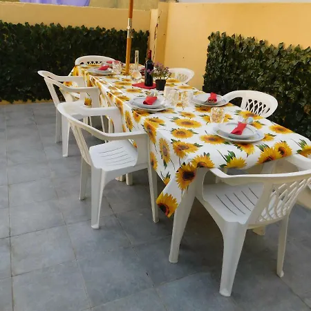 Lilli Elena Apartman