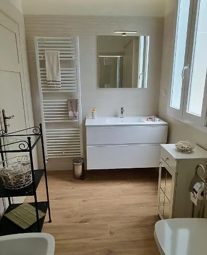 Lilli Elena * Viareggio